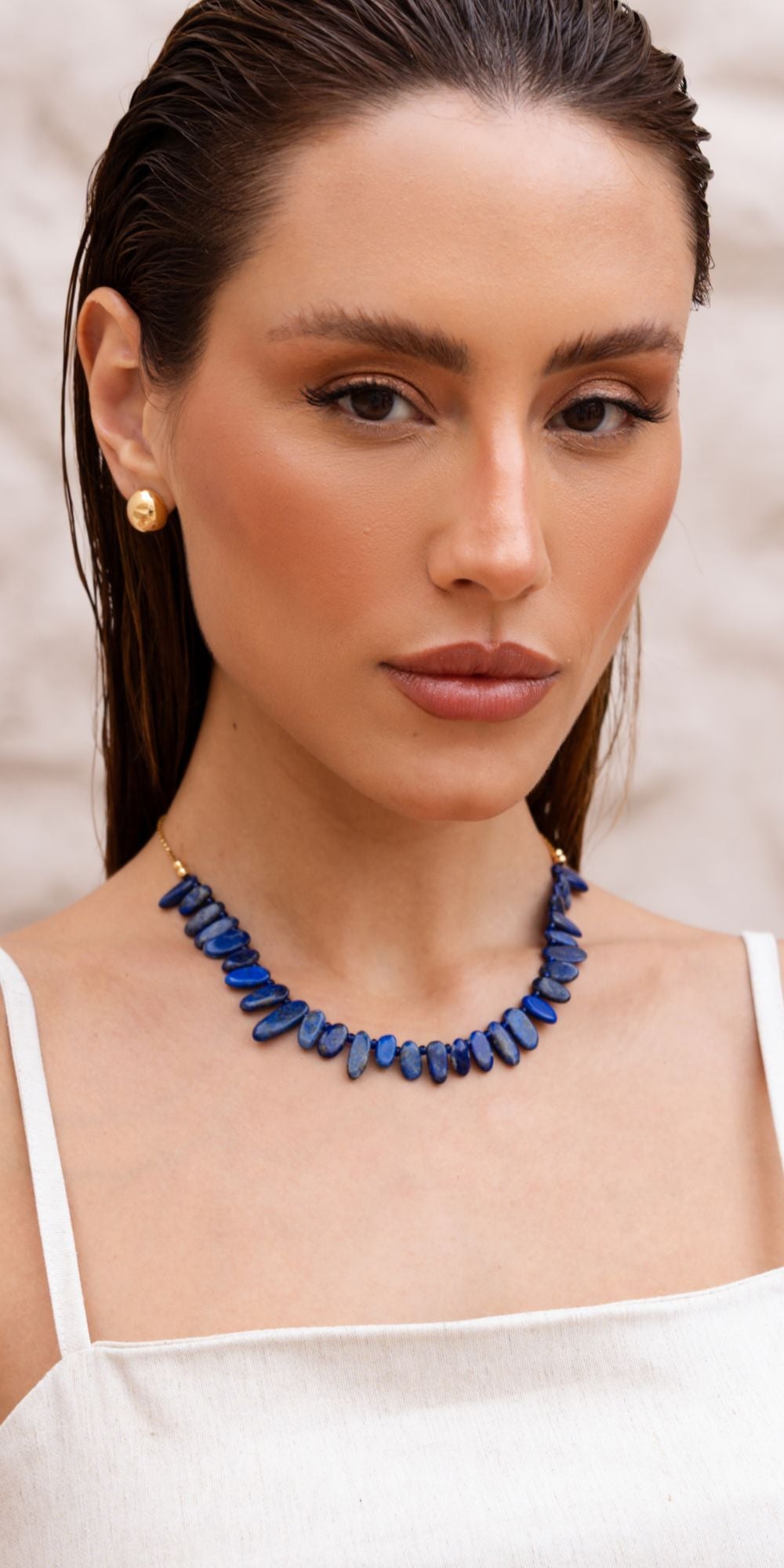 Colar Liz de Pedras Naturais Ajustável Banho de Ouro 18k