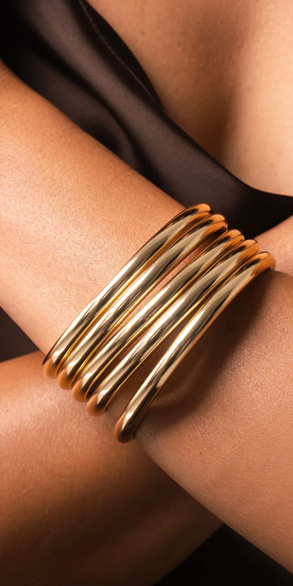 Pulseira Aura Bracelete Dourado Rigído Banho de Ouro 18k