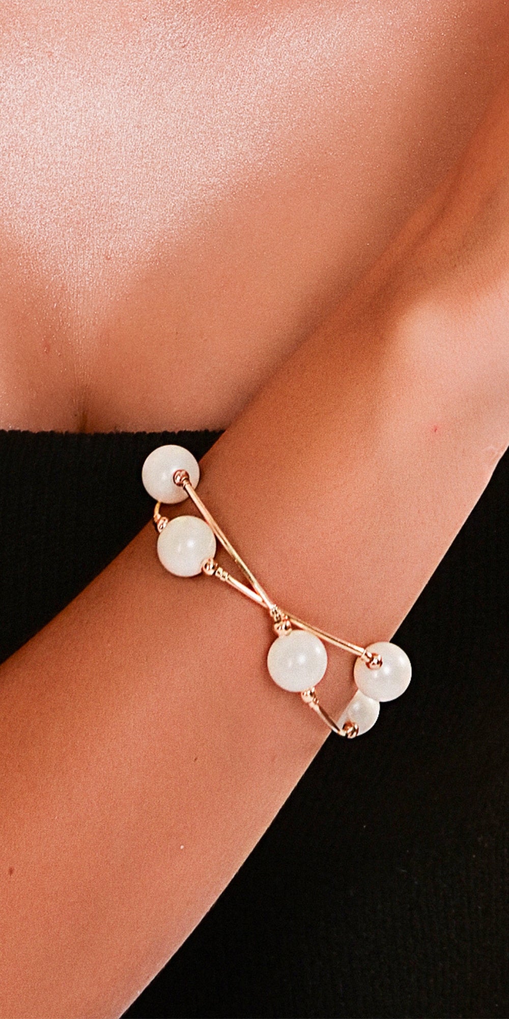 Pulseira Elysia com Pérolas de Água Doce Banho de Ouro 18k