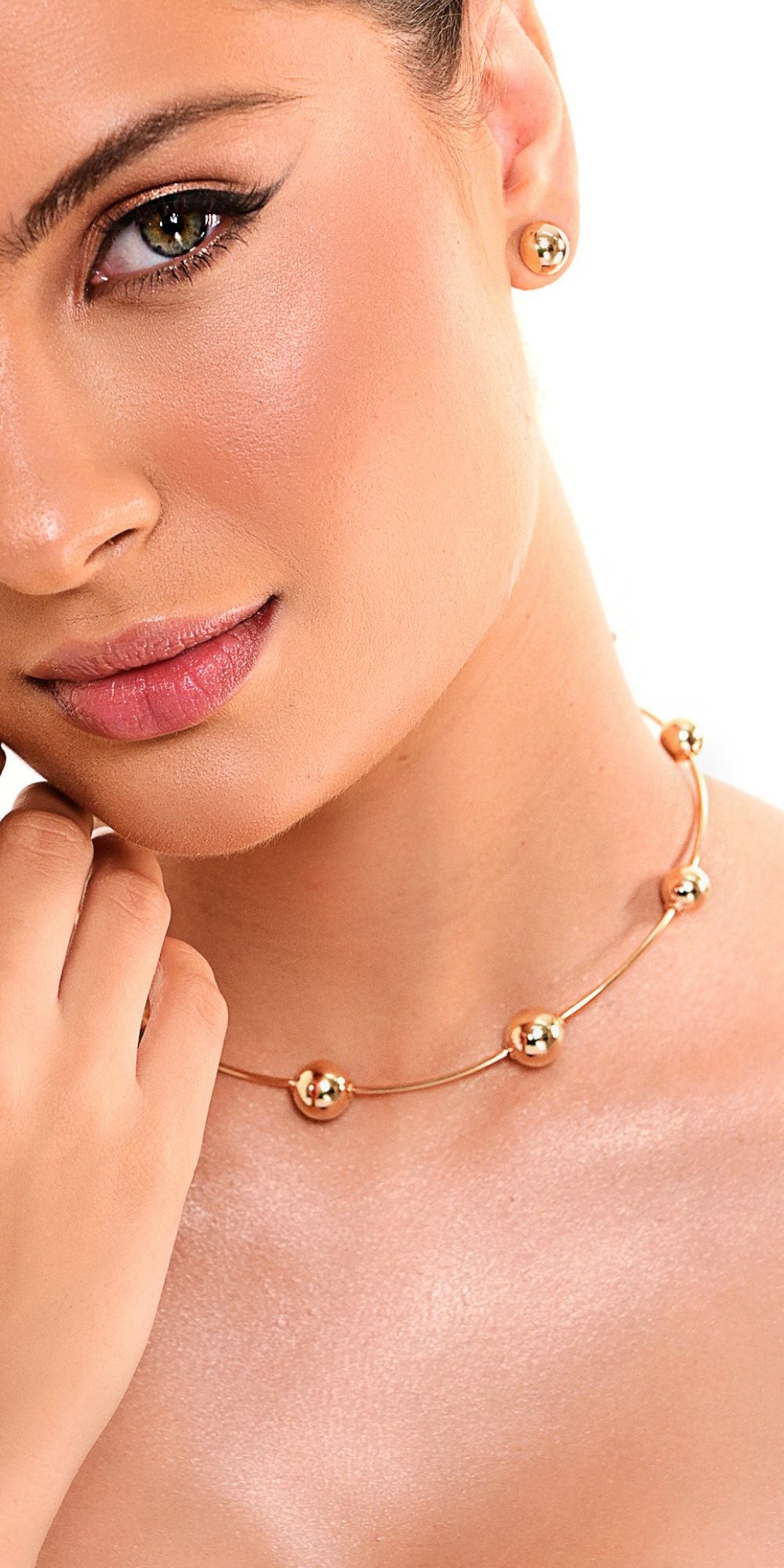 Colar Cecília de Esferas Douradas Banho de Ouro 18k