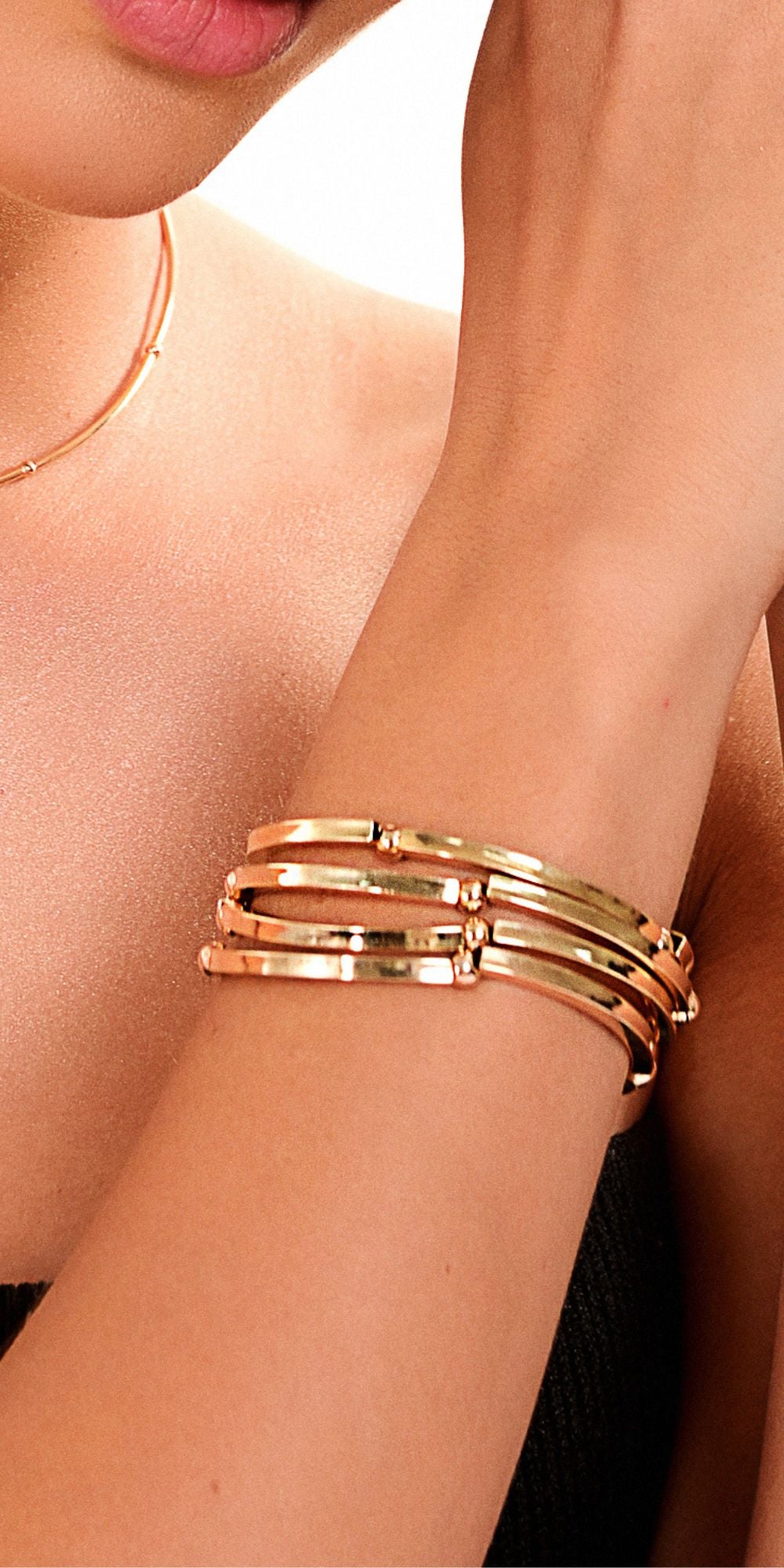 Pulseira Inês Dourada Versátil Banho de Ouro 18k