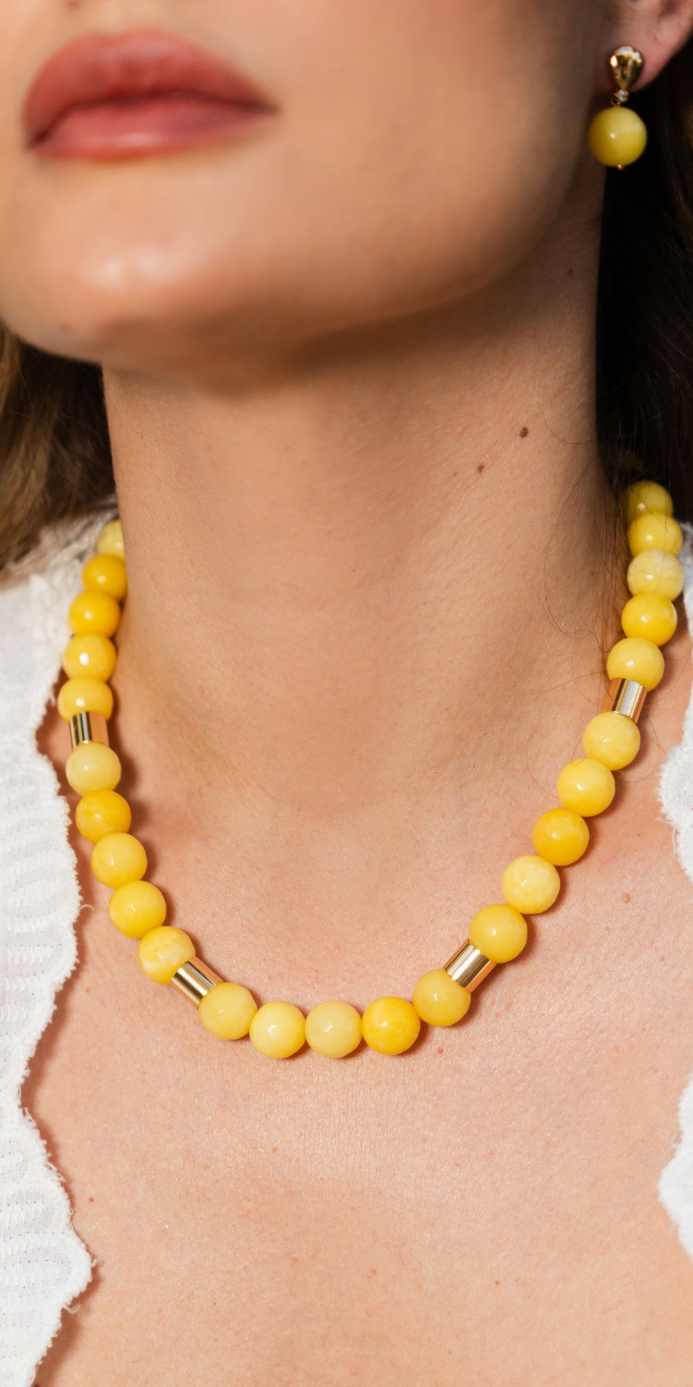 Colar Dália de Bolas Coloridas Banho de Ouro 18k