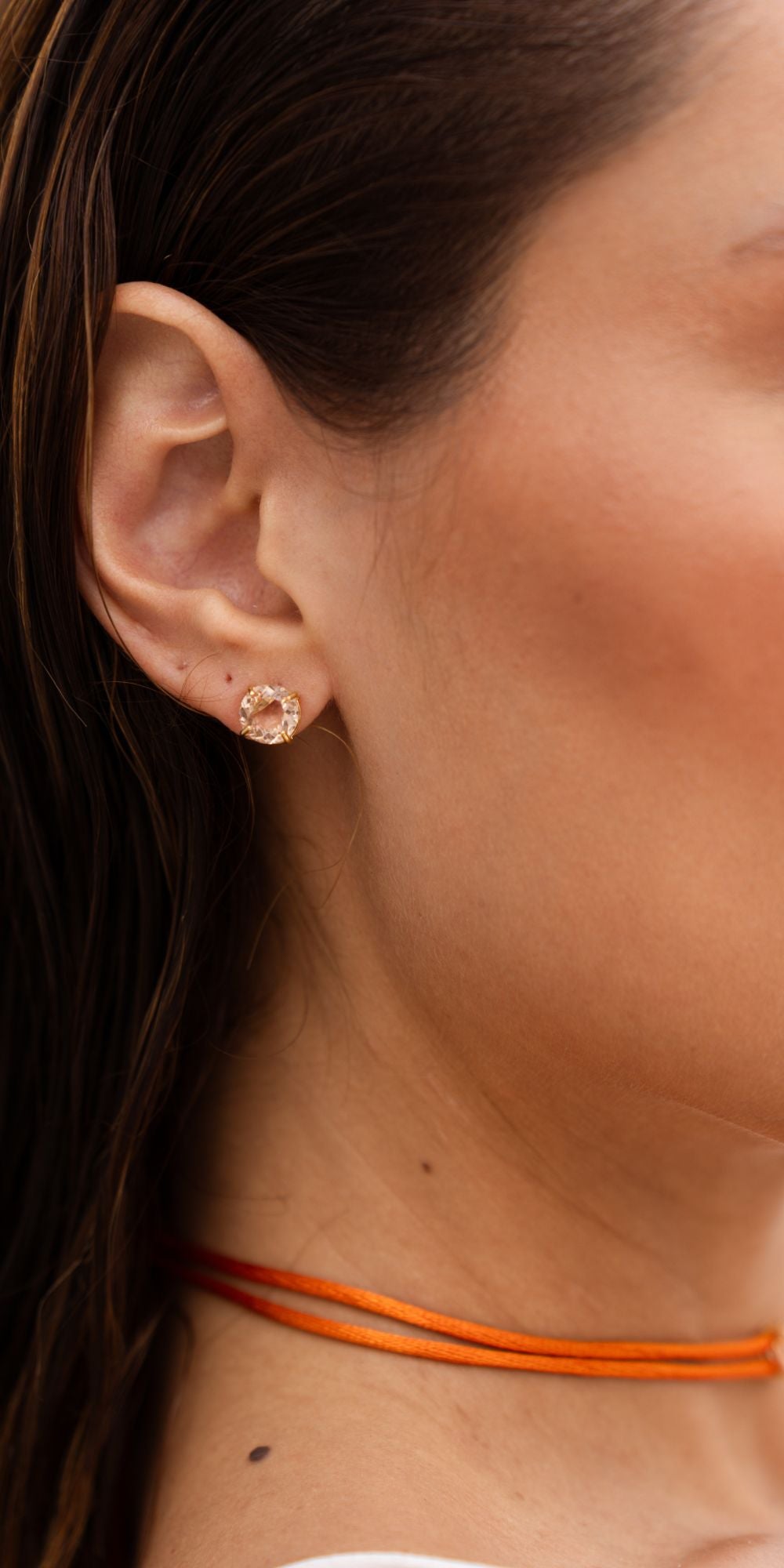 Brinco Mila Delicado com Cristal Lapidado Banho de Ouro 18k