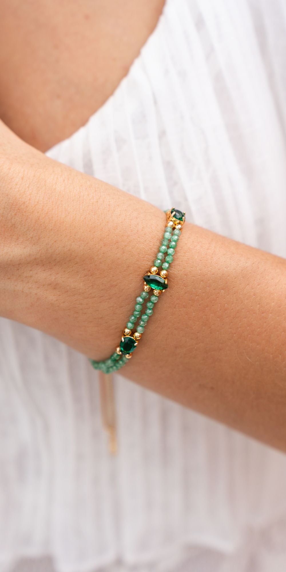 Pulseira Ina Delicada Cravação de Cristais e Zircônias Banho de Ouro 18k