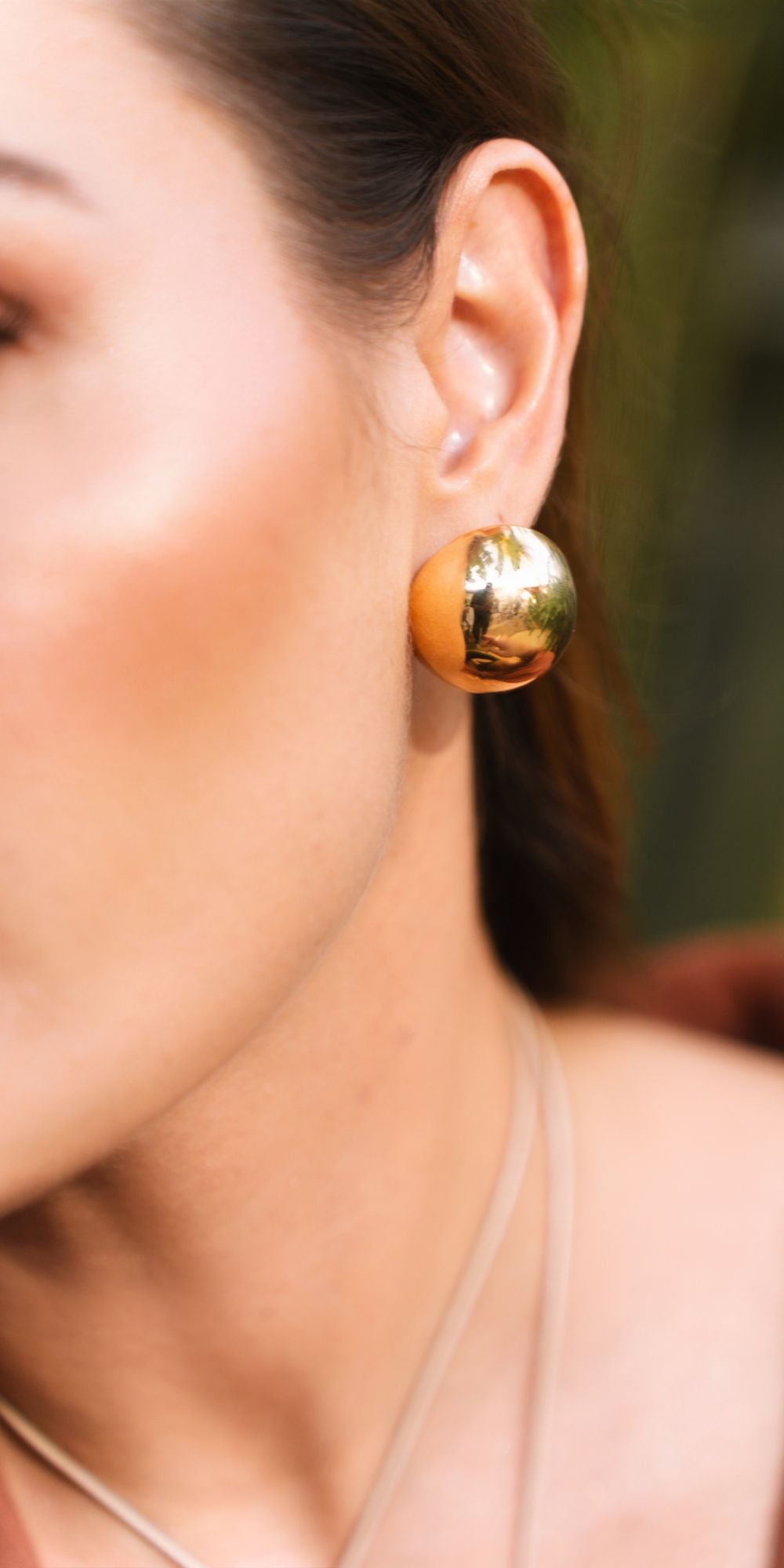 Brinco Marta Meia Bola Banho de Ouro 18k