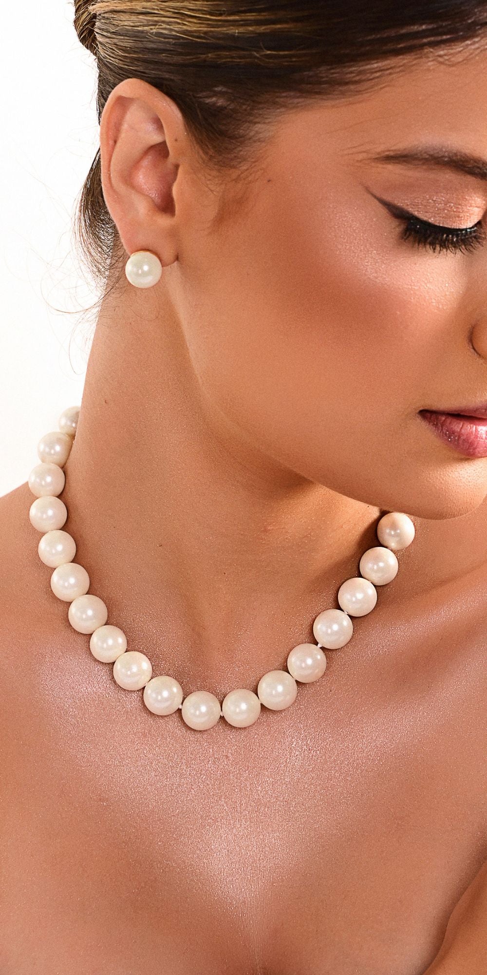 Colar Aline de Pérola Shell Banho de Ouro 18k