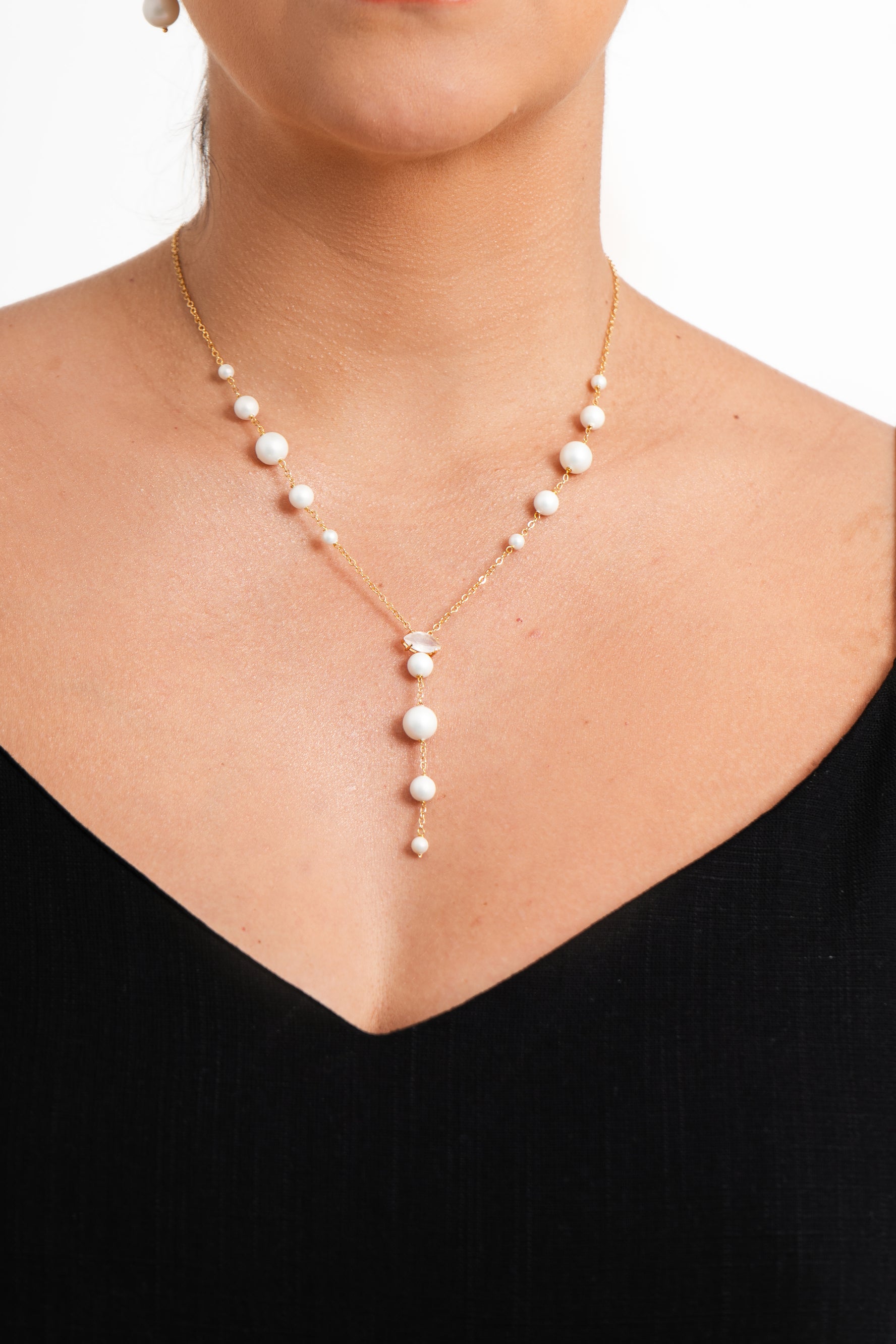 Conjunto Mônica Colar e Brincos Minimalistas Ouro 18k