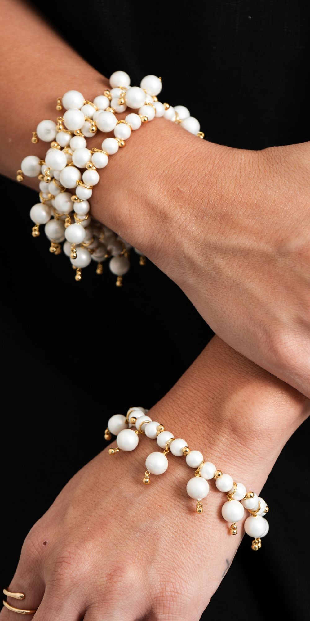 Pulseira Fabiana com Pérolas Shell 6mm e 8mm Banho de Ouro 18k