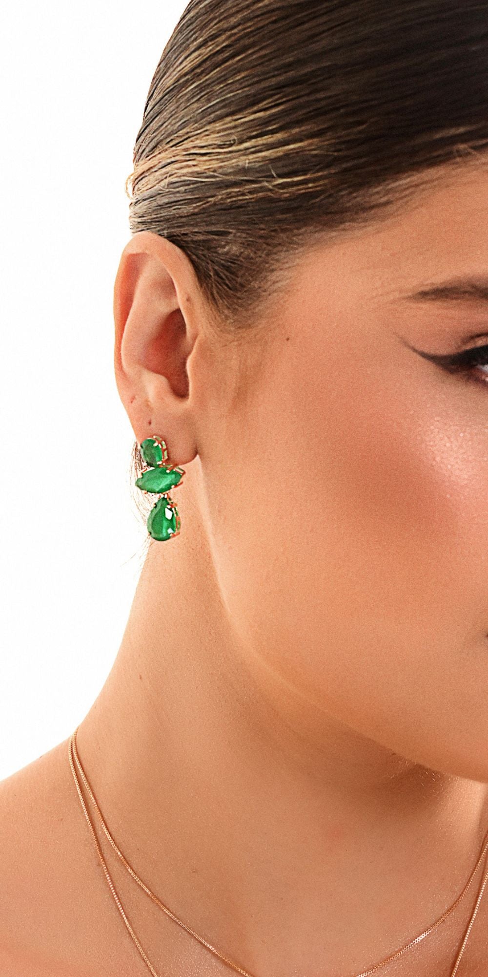 Brinco Bruna com Cravação de Cristais Banho de Ouro 18k