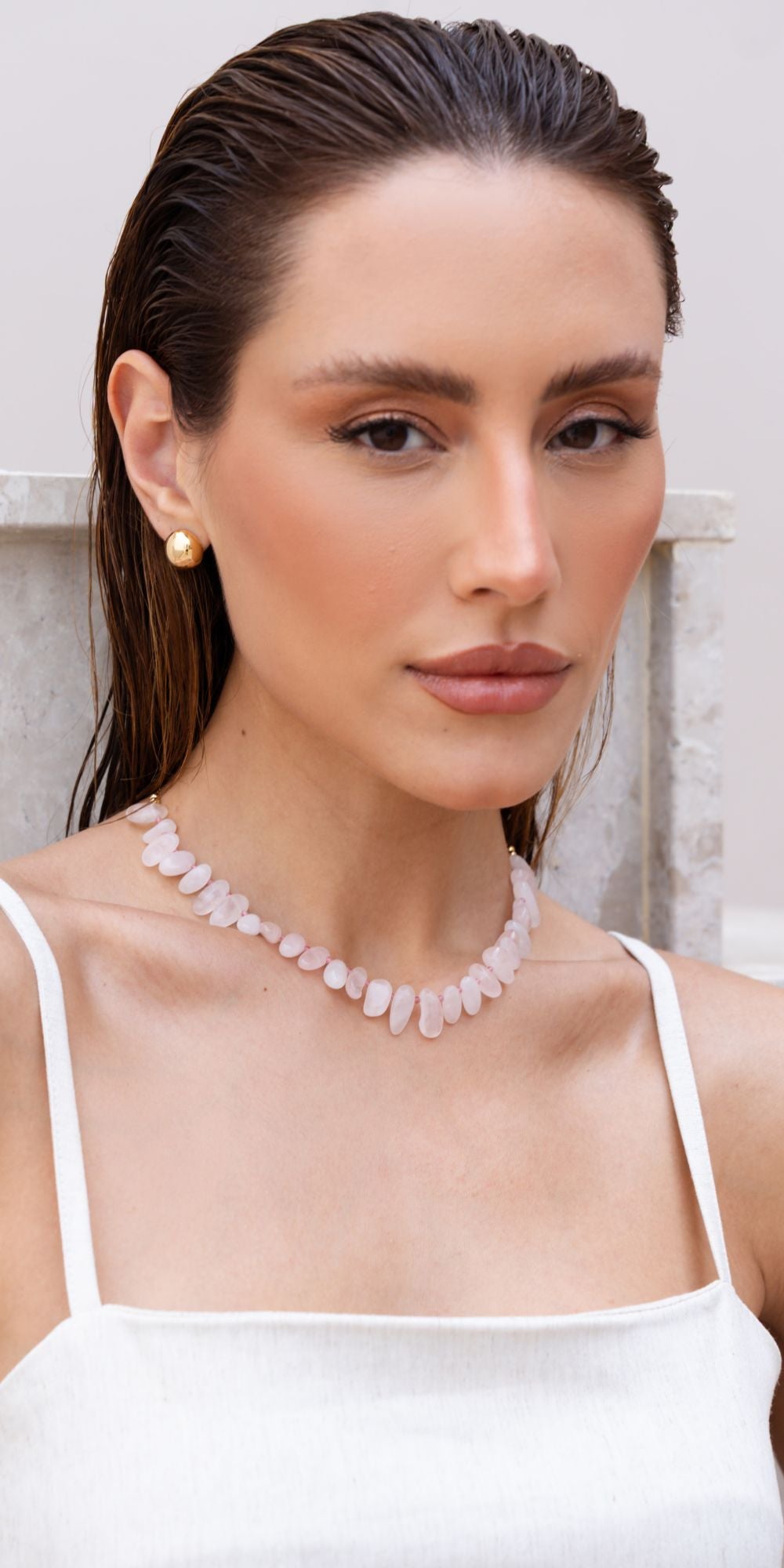 Colar Liz de Pedras Naturais Ajustável Banho de Ouro 18k